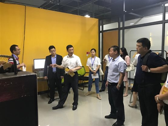 福建省發(fā)改委黨組成員、副主任詹晨輝一行蒞臨我司調研指導